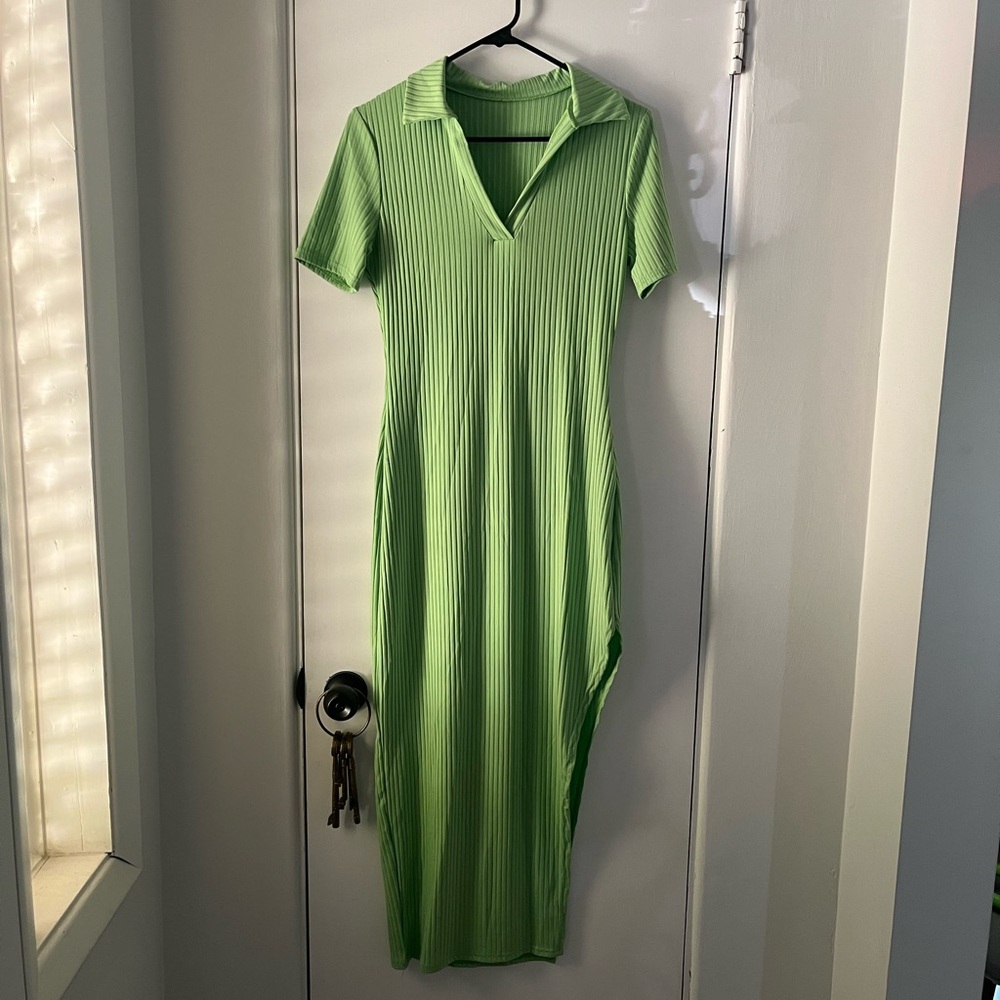 Green Ribbed V-Neck Spandex Dress